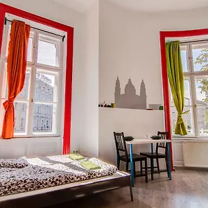 Albergue Pal's Mini, Budapeste